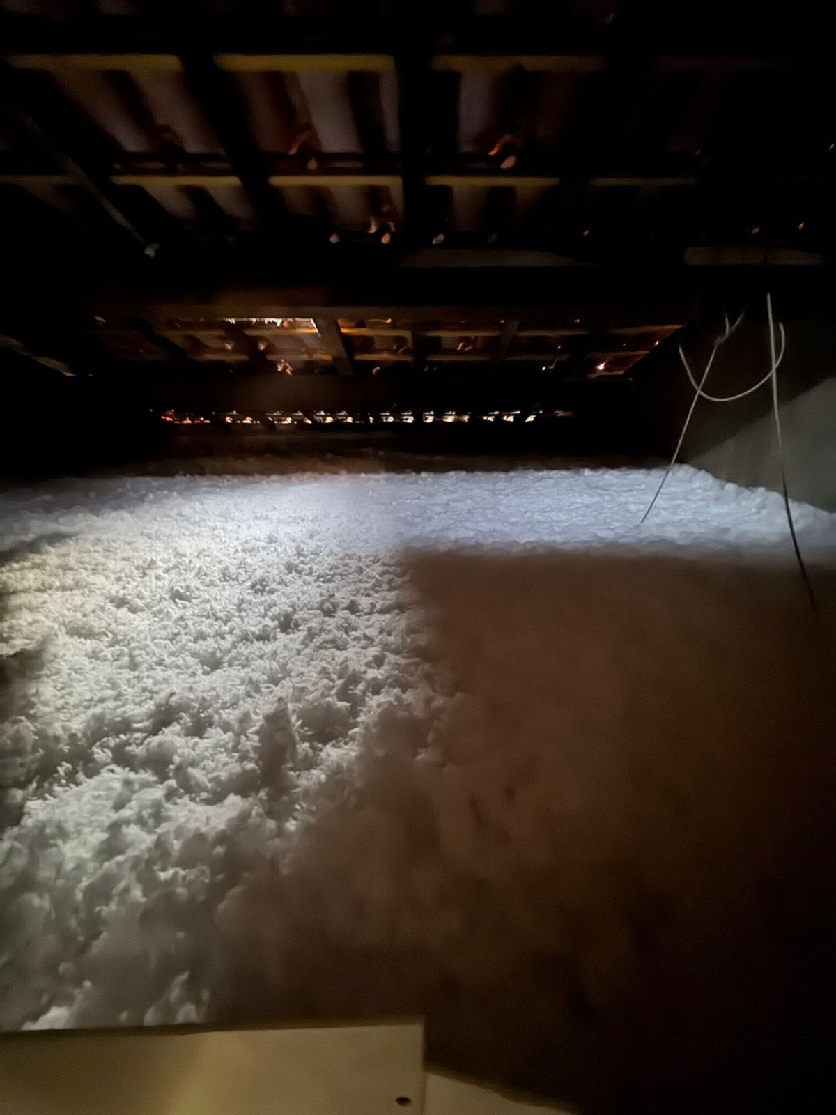 Isolation comble perdu en laine de verre r7 Cee et Facilité de paiement à Cadolive proche Gardanne