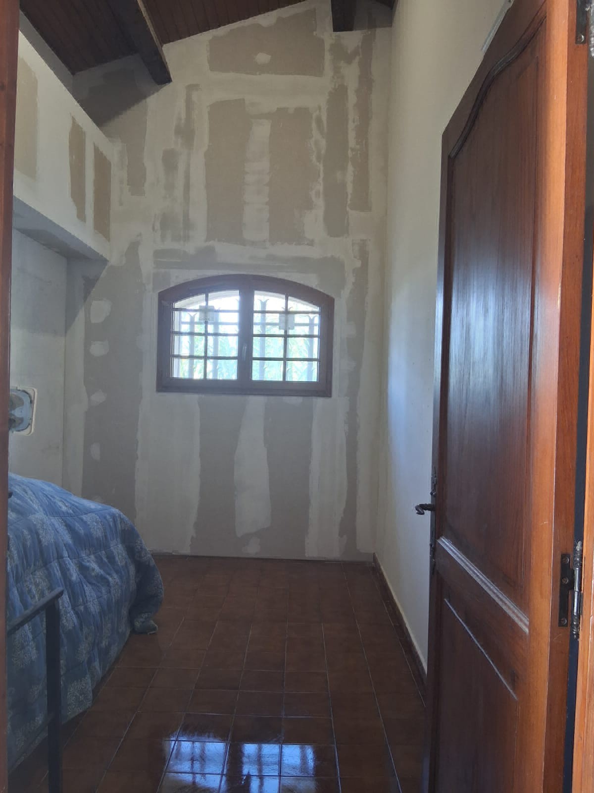 Rénovation globale d'une maison avec isolation mur intérieur et comble rampant à La Ciotat