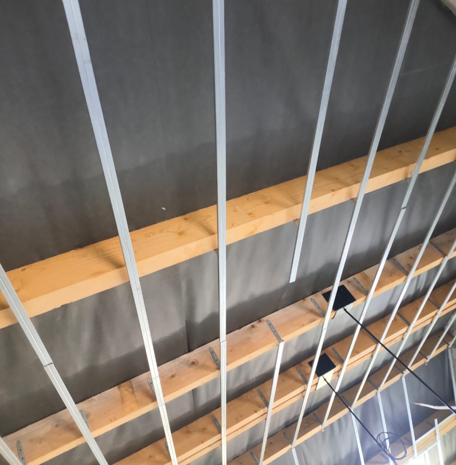 Pourquoi faire appel à un artisan RGE pour l’isolation des rampants de toiture sous combles aménagés à Vitrolles proche de Marignane ?