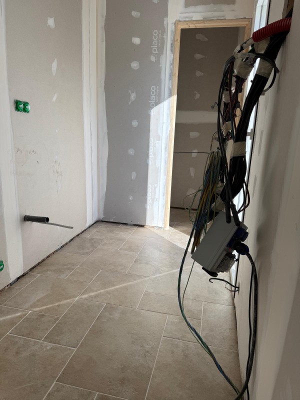 Pose de carrelage en Opus par nos carreleurs professionnels, Lambesc dans les bouches du Rhône